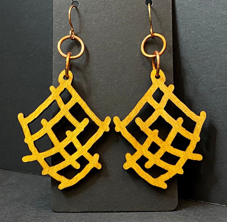 Abstract Minimalist Yellowheart Dangle Earrings